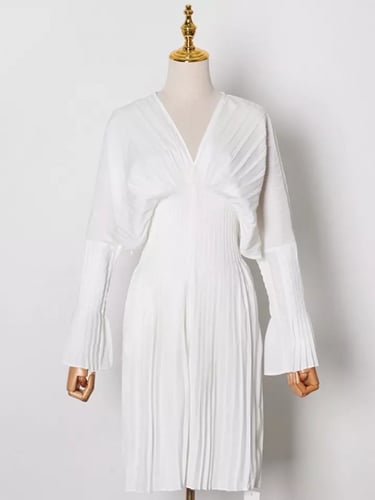 فستان بكسرات