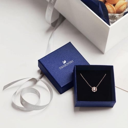 قلادة البلورة سوارفسكي تقليد مع الملحقات
