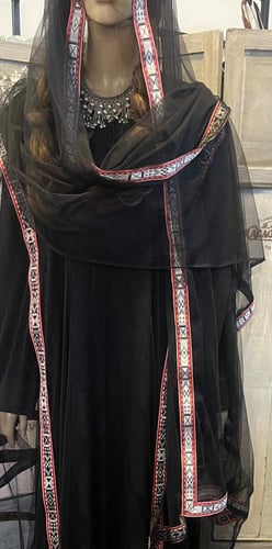 ثوب النشل تصميم حصري