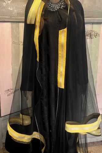 ثوب النشل تصميم حصري