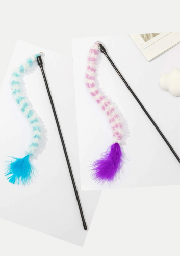 لعبة سنارة للقطط