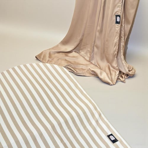 طقم مخطط بيج