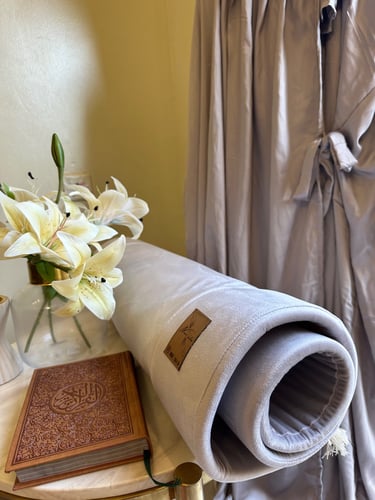 رمادي (حصريات)