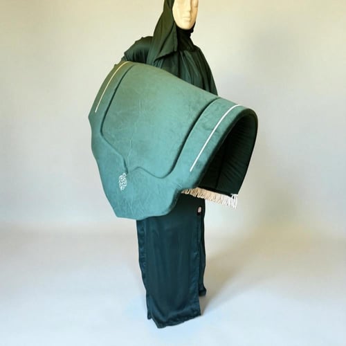 طقم اخضر سجادة ومرد مطرز نور صله