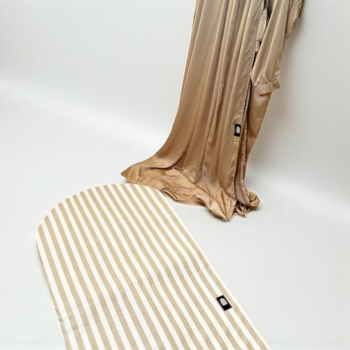 طقم مخطط بيج