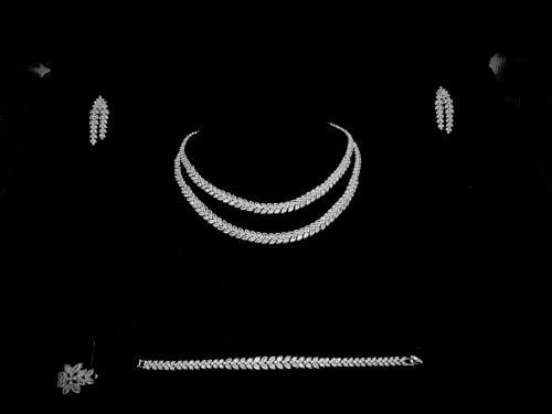 طقم زيركون مطلي O&A