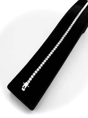 (Bracelet) O&A اونسيال تنس سولتير حجم وسط