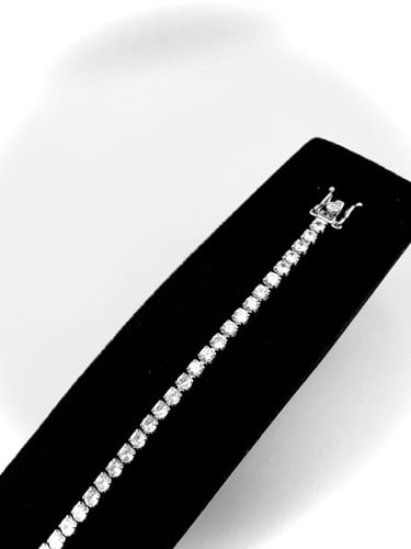 (Bracelet) O&A اونسيال تنس سولتير حجم وسط