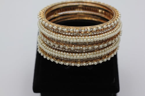 (Bracelet) O&A اساور مقمش من اللؤلؤ مطلي