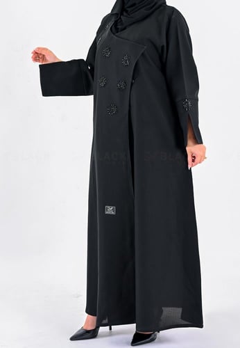 عباية كتف مطرزة