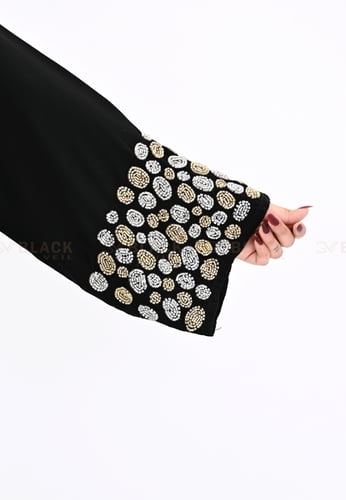 عباية كتف مطرز