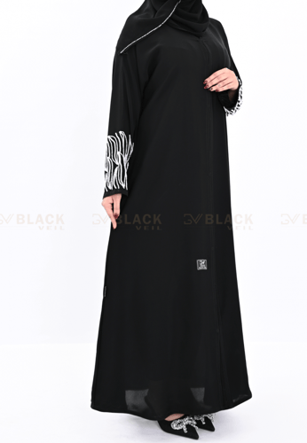 عباية كتف مطرز