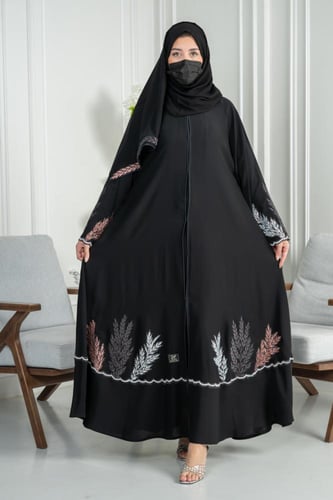 عباية دبل كلوش مطرزة