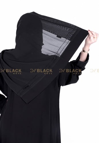 عباية كتف مطرز