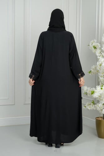 عباية نواعم بكلفة شك أسود