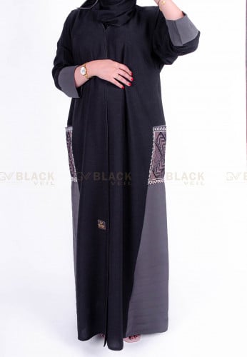 عباية كتف بجيوب مطرزة