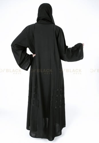 عباية كتف مطرزة