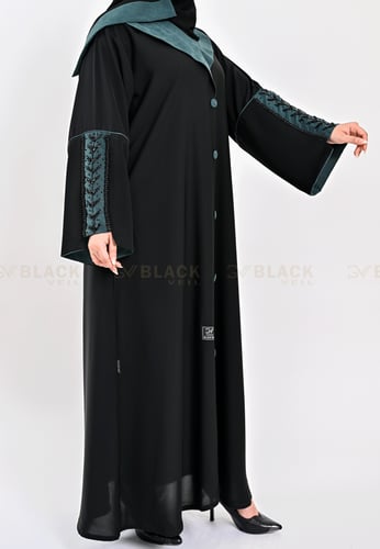 عباية كتف مطرز