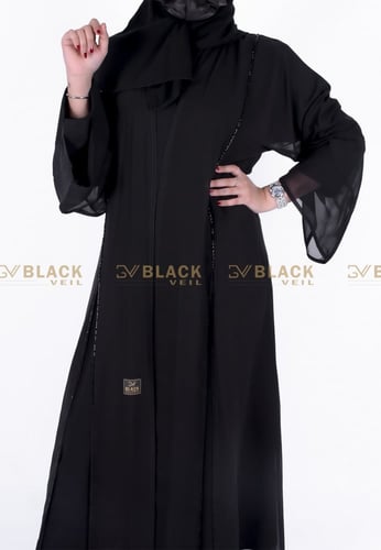 عباية كتف ملبسه بشيفون