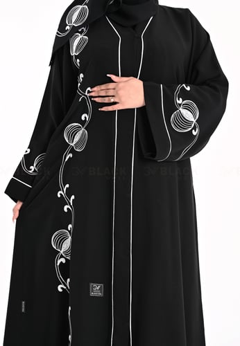 عباية كتف مطرز