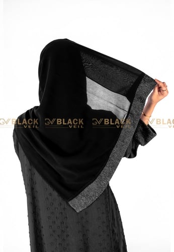 عباية كتف بقماش فلوك المنقط