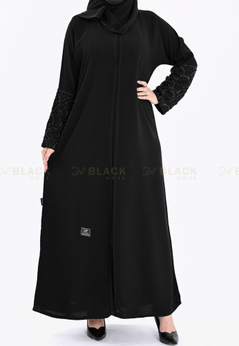 عباية كتف ملكي مطرزة
