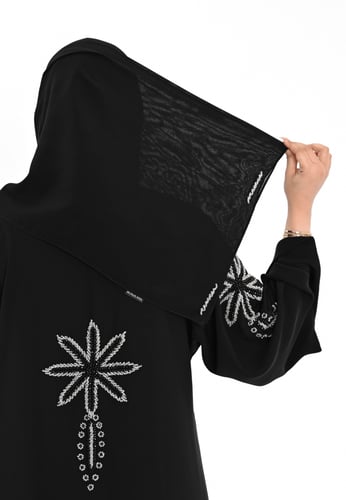 عباية كتف مطرز