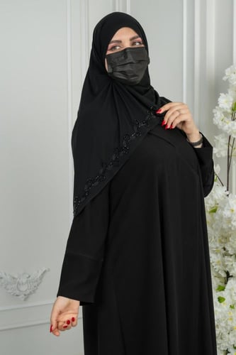طرحة مطرزة