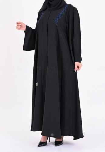 عباية مطرزة