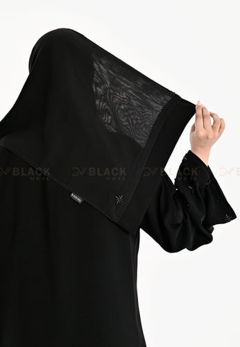 عباية كتف مطرز