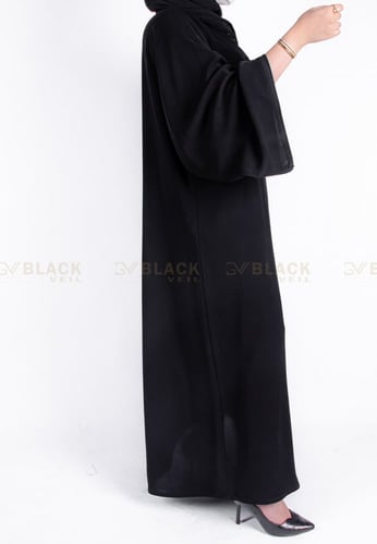 عباية كتف بأكمام إماراتية