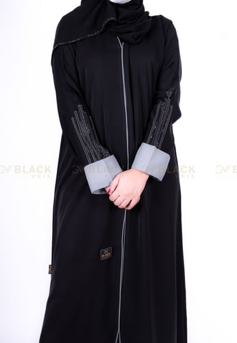 عباية كتف بقماش حرير التميز الناعم