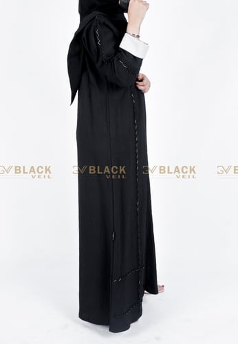 عباية كتف مطرز