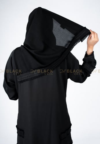 عباية كتف كم عادي