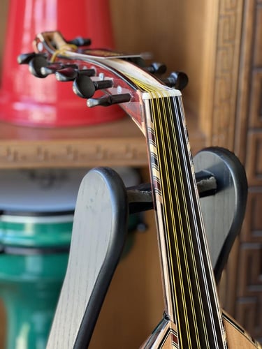 عود زرياب موديل عراقي رقم 4