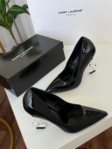 كعب سان لوران