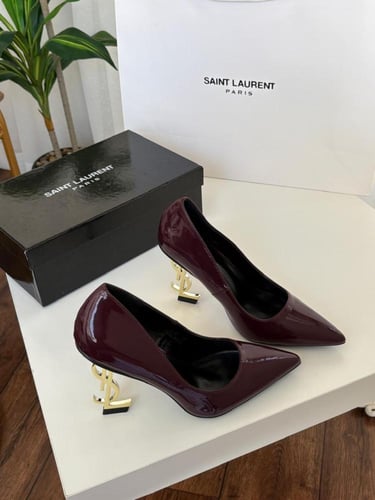 كعب سان لوران