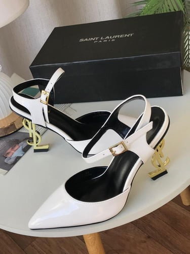 كعب سان لوران