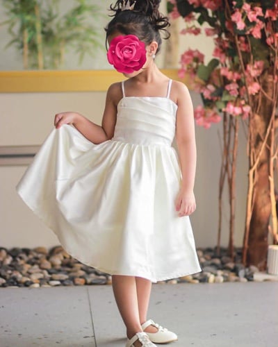 ◽ فستان اعراس بناتي.