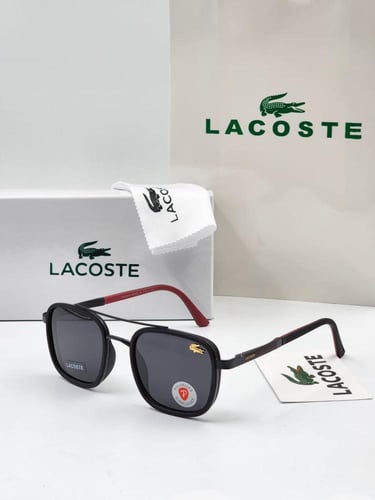 ثلاث نظارات ب 200 ريال