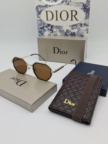 طقم__ رجالي جديد من ديور.. نظاره مع المحفظه..