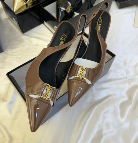 كعب سان لوران