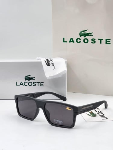 ثلاث نظارات ب 200 ريال