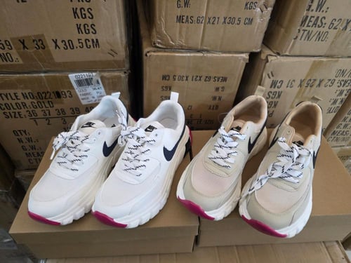 شوزات نايكي NIKE