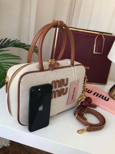 شنط ميوميو هاي كوالتي بدون علبة