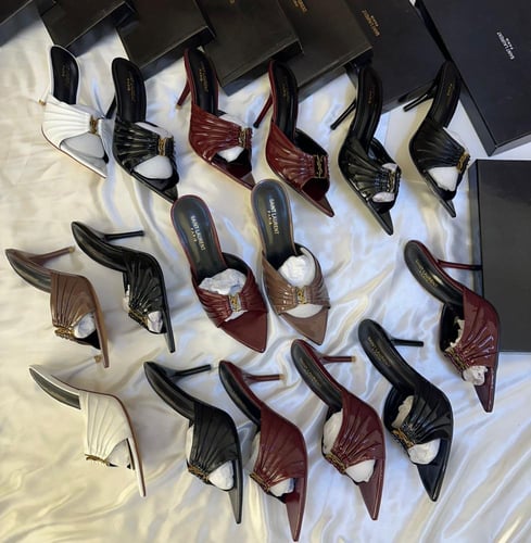 كعب سان لوران