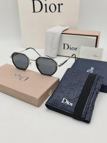 طقم ___رجالي جديده من ماركات ديور