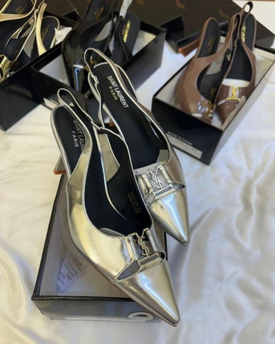 كعب سان لوران