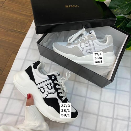 عرض ثلاثه شوزات ب190ريال