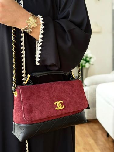 شنط شانيل درجه اولى الوان مختلفه حجم كبيره الاكثر...